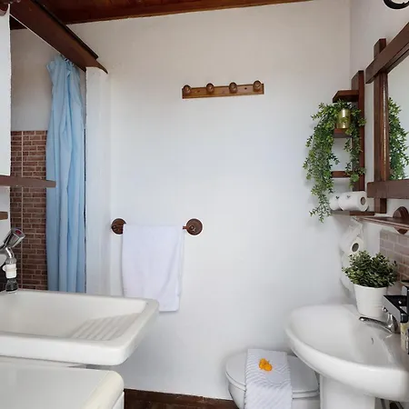 Casa Rosalia * 伊科德·德·洛斯·维诺斯