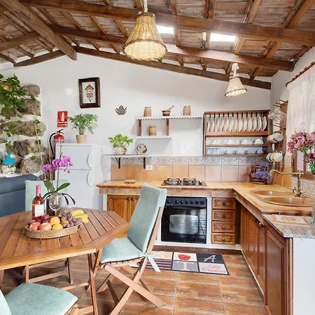 Casa Rosalía * Icod De Los Vinos