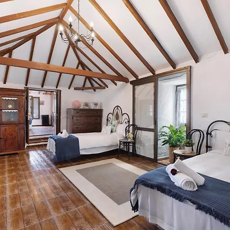 Сasa de vacaciones Casa Rosalía *
