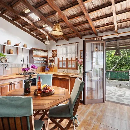 カントリーハウス Casa Rosalia